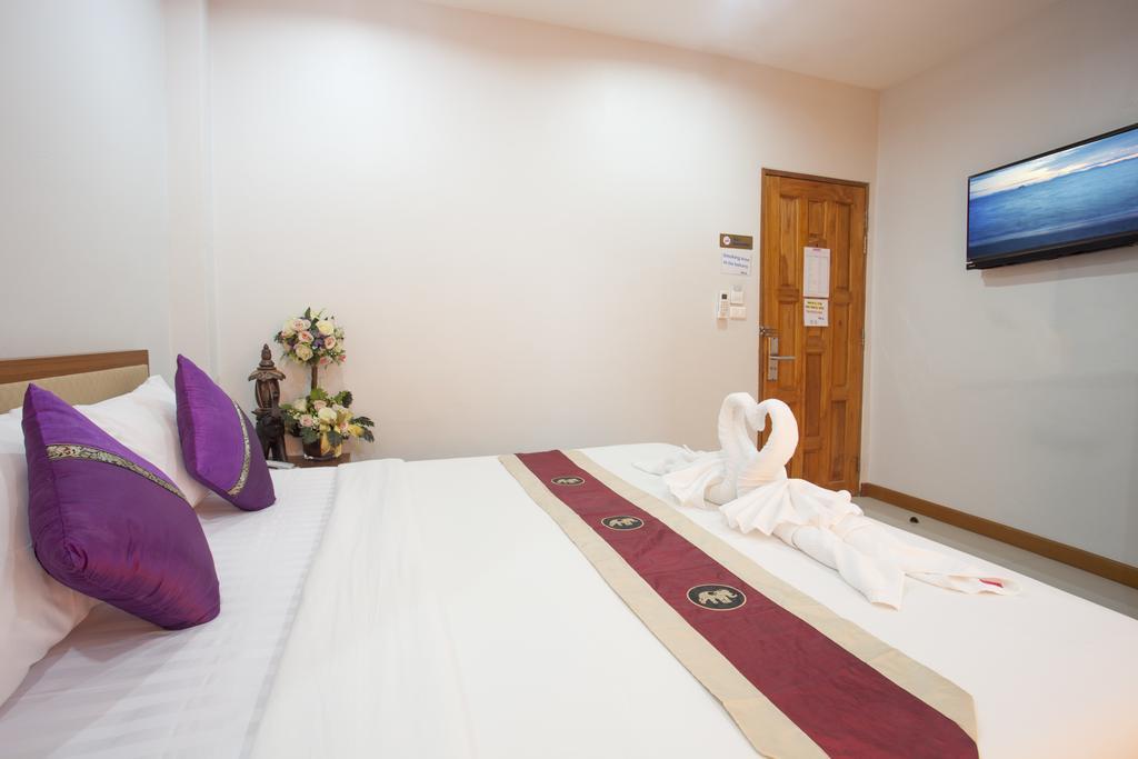 Hip Yaya Residences Patong 외부 사진