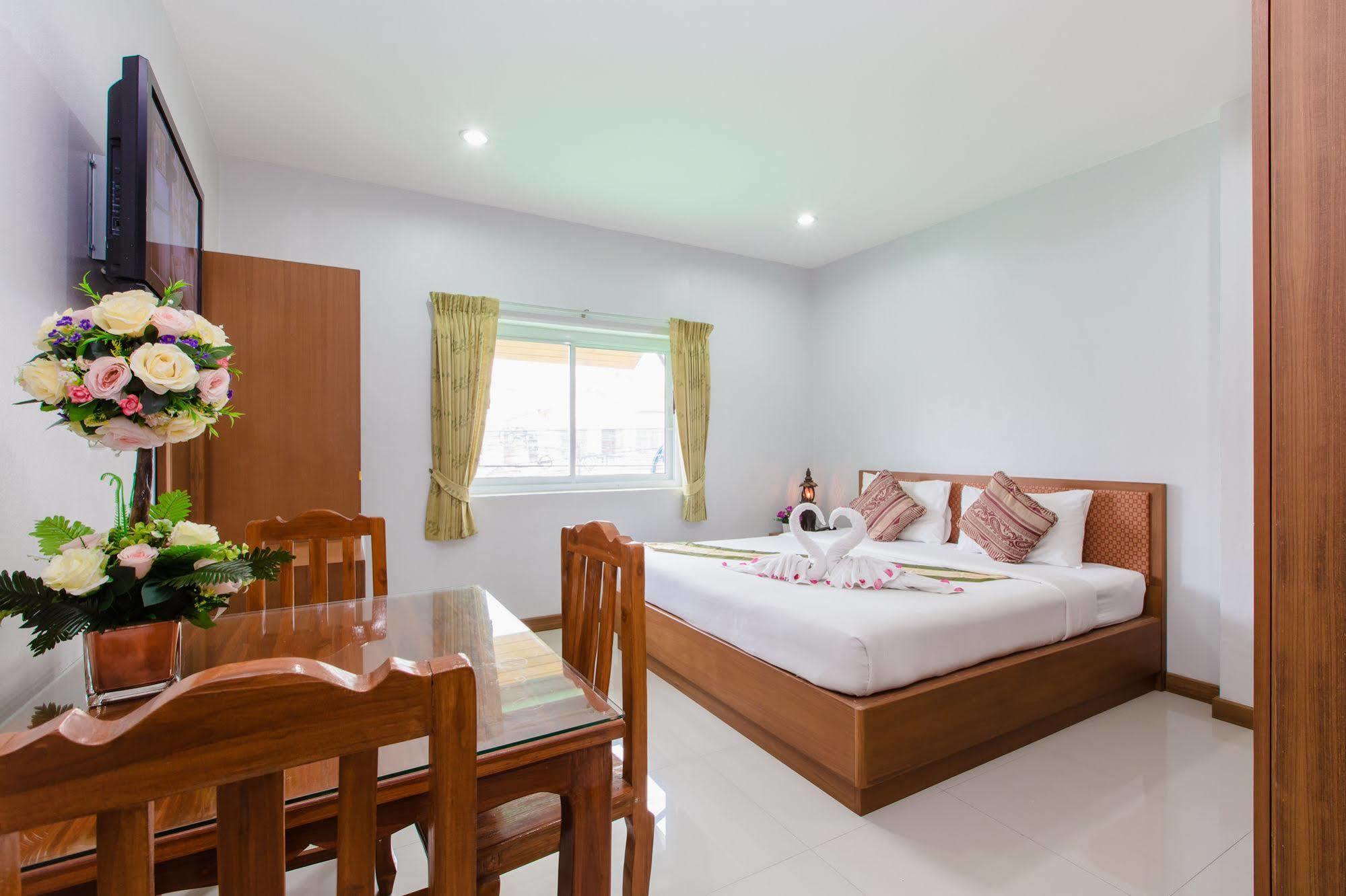 Hip Yaya Residences Patong 외부 사진